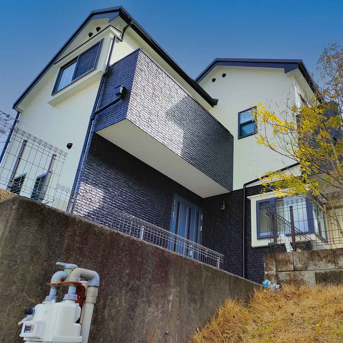屋根カバー工法外壁塗装工事（神戸市北区）